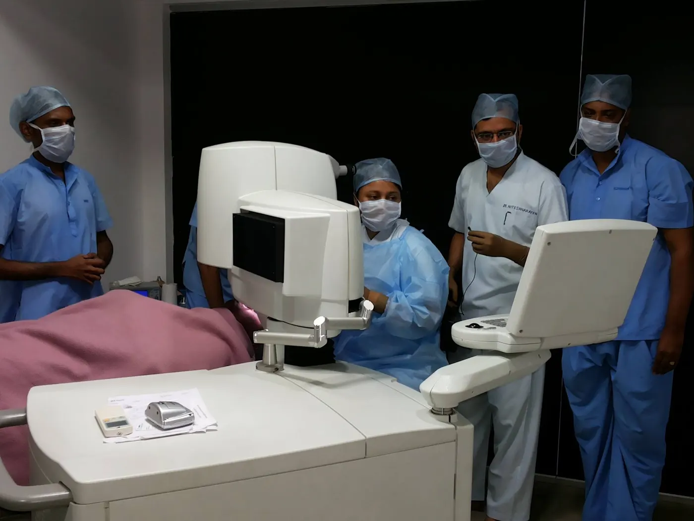 Live Femto-LASIK surgery, EBAI-HOA 2014